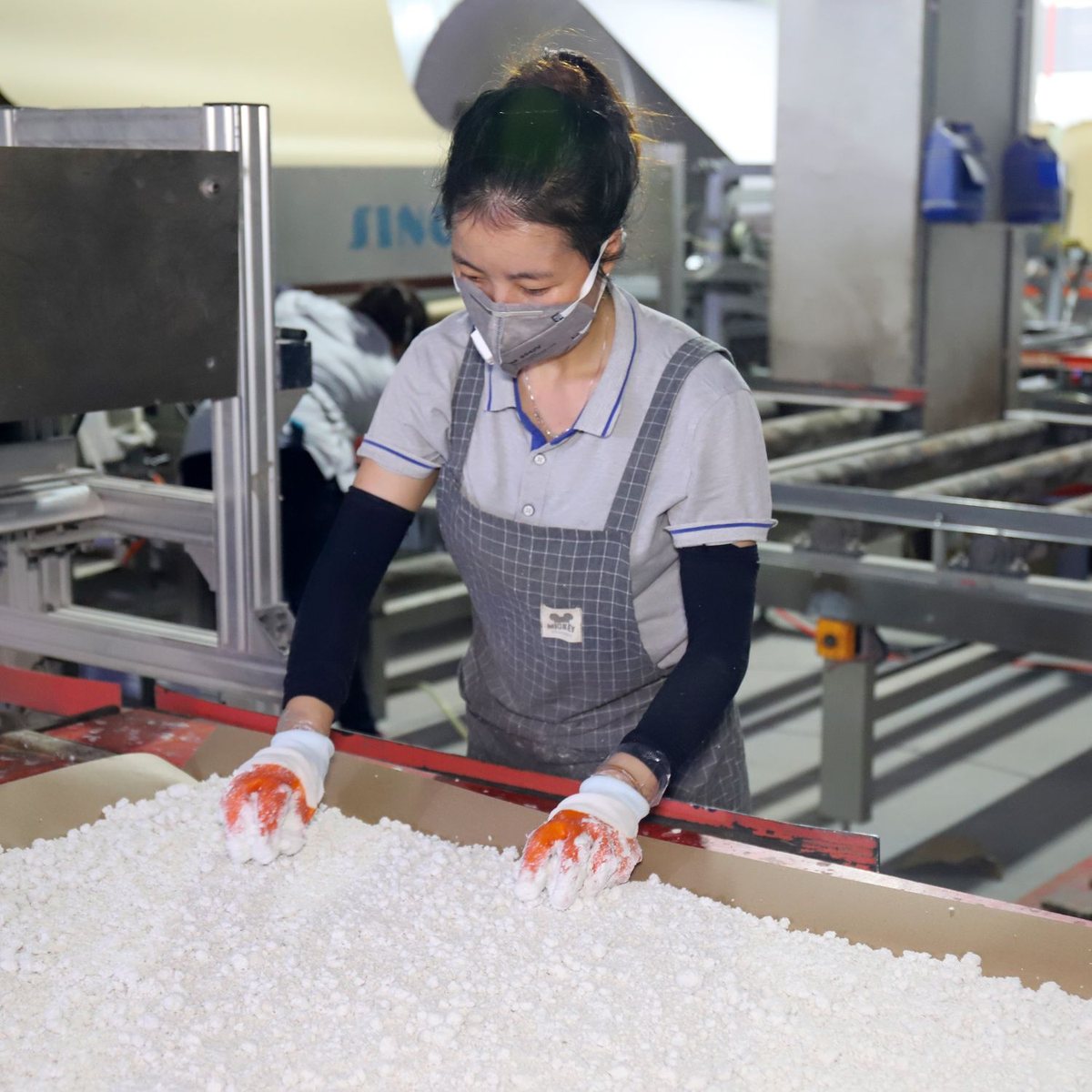 Quartz aggregate raw material in the plant
